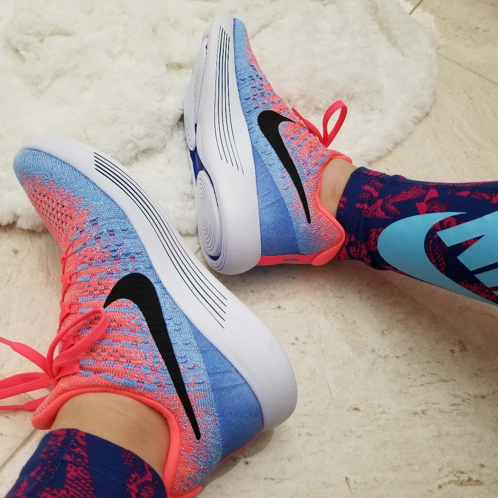 Nike Women's Lunarepic Low Flyknit 2 Training Shoe - Picture 6 of 6